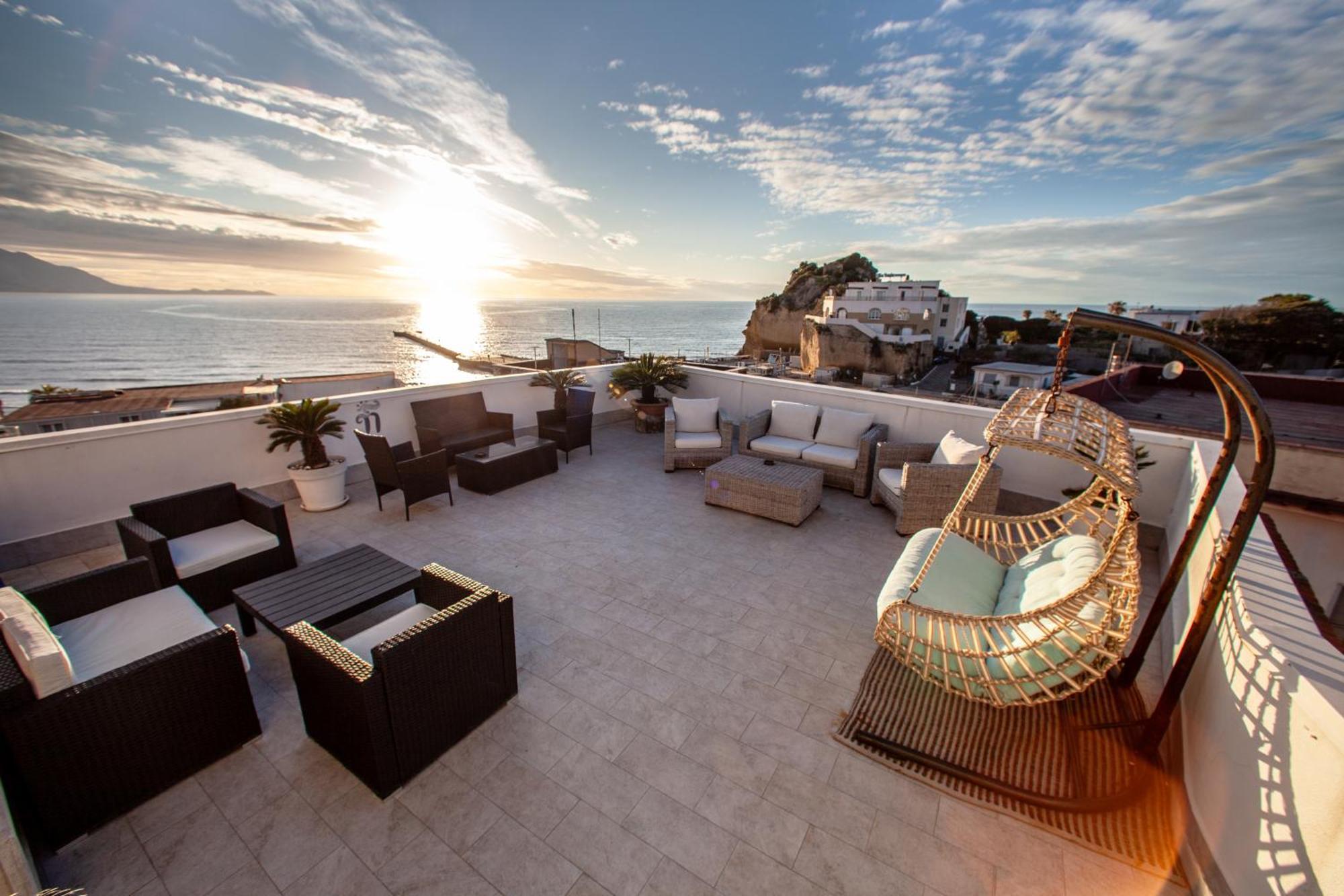 Mh Suites Rooms Apartments Bacoli Esterno foto