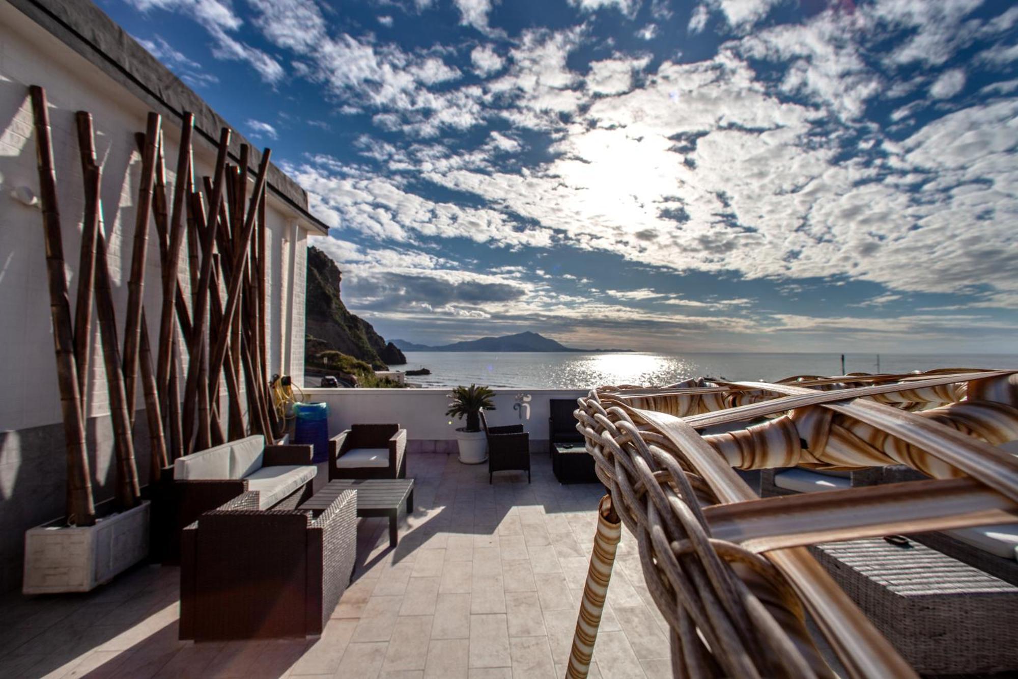 Mh Suites Rooms Apartments Bacoli Esterno foto
