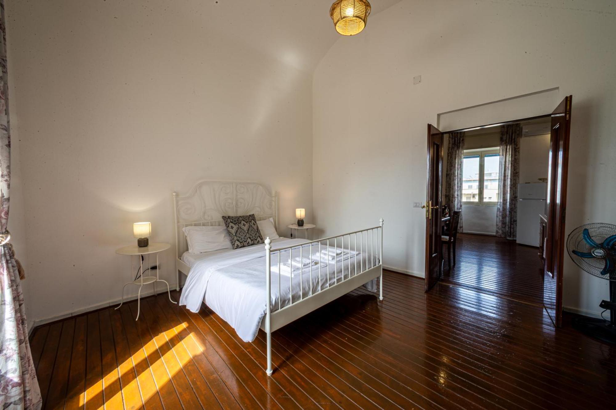 Mh Suites Rooms Apartments Bacoli Esterno foto