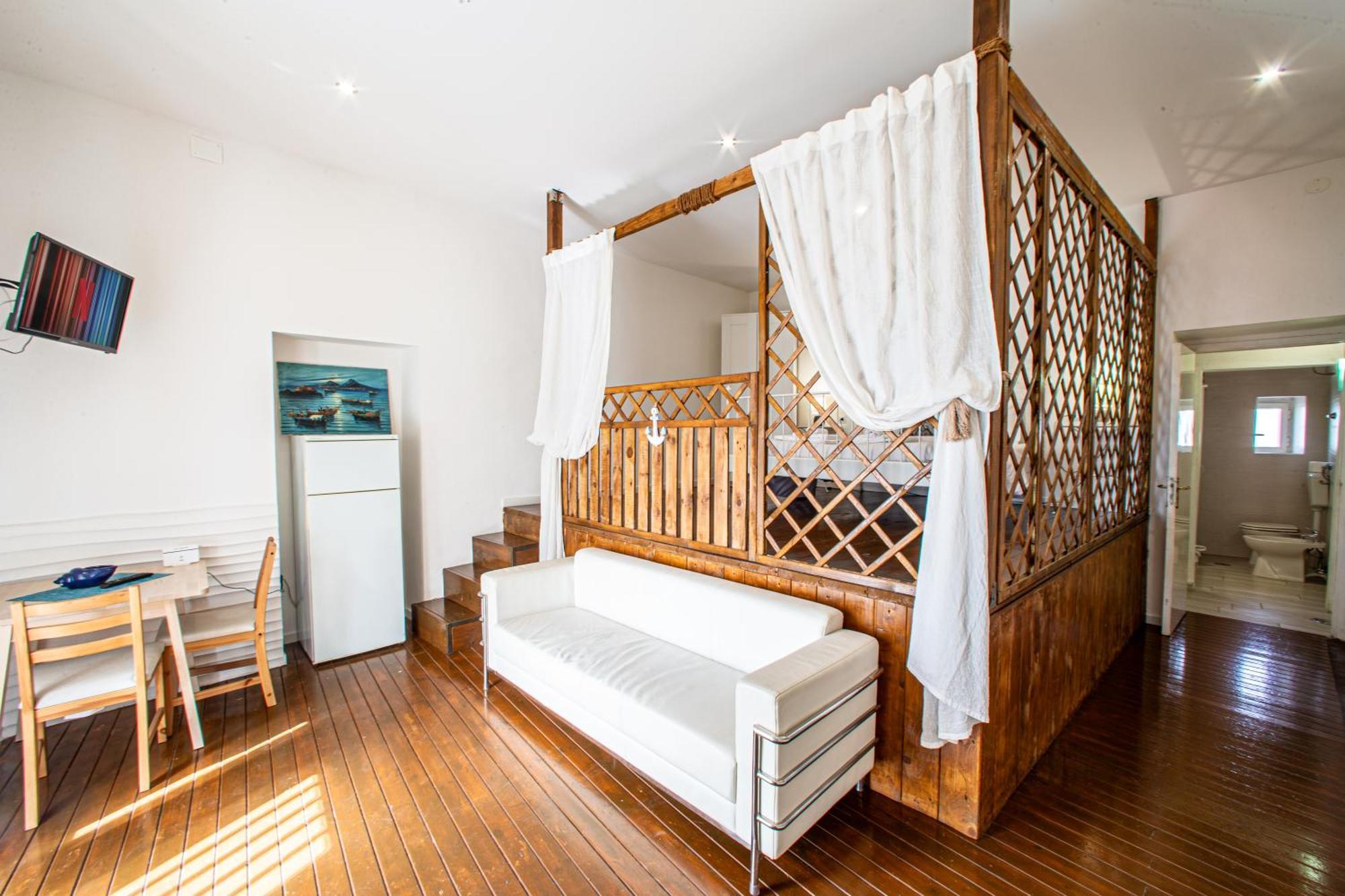 Mh Suites Rooms Apartments Bacoli Esterno foto