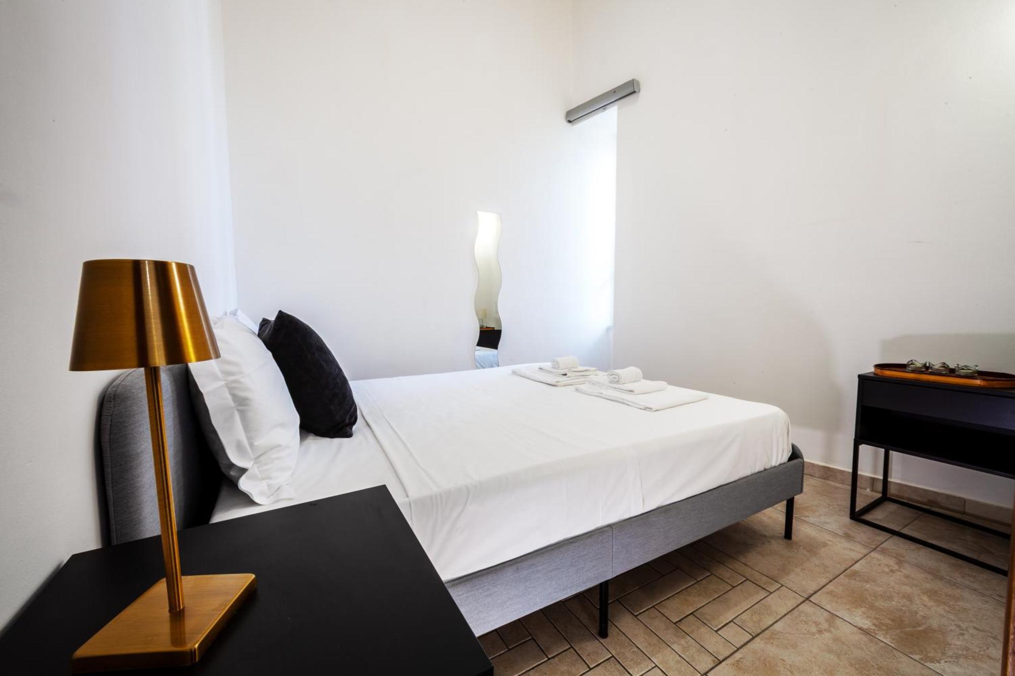 Mh Suites Rooms Apartments Bacoli Esterno foto
