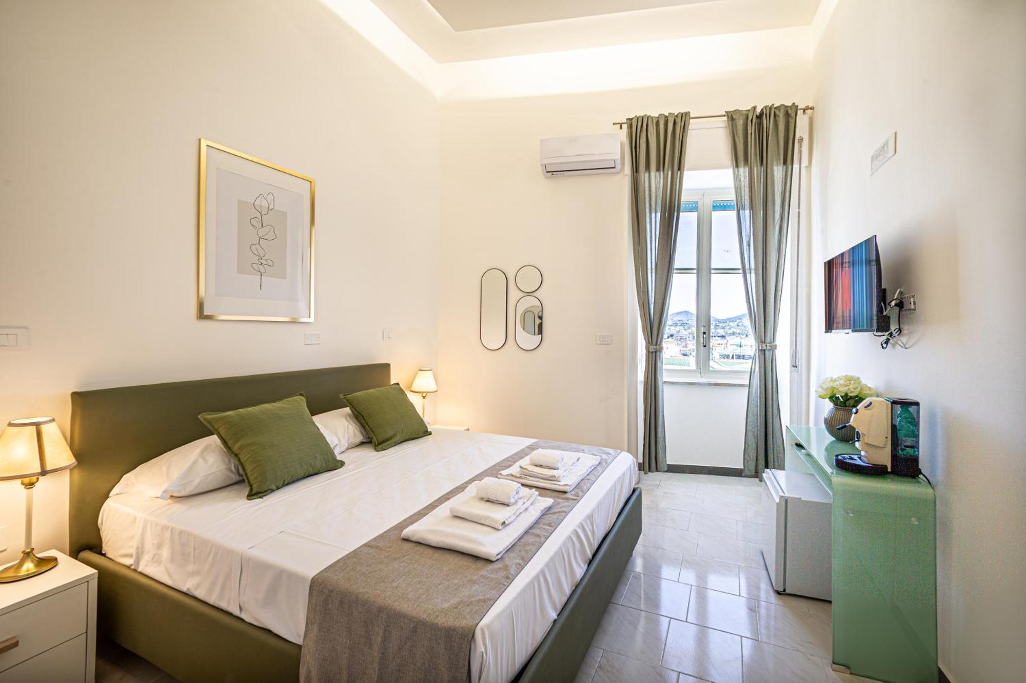 Mh Suites Rooms Apartments Bacoli Esterno foto