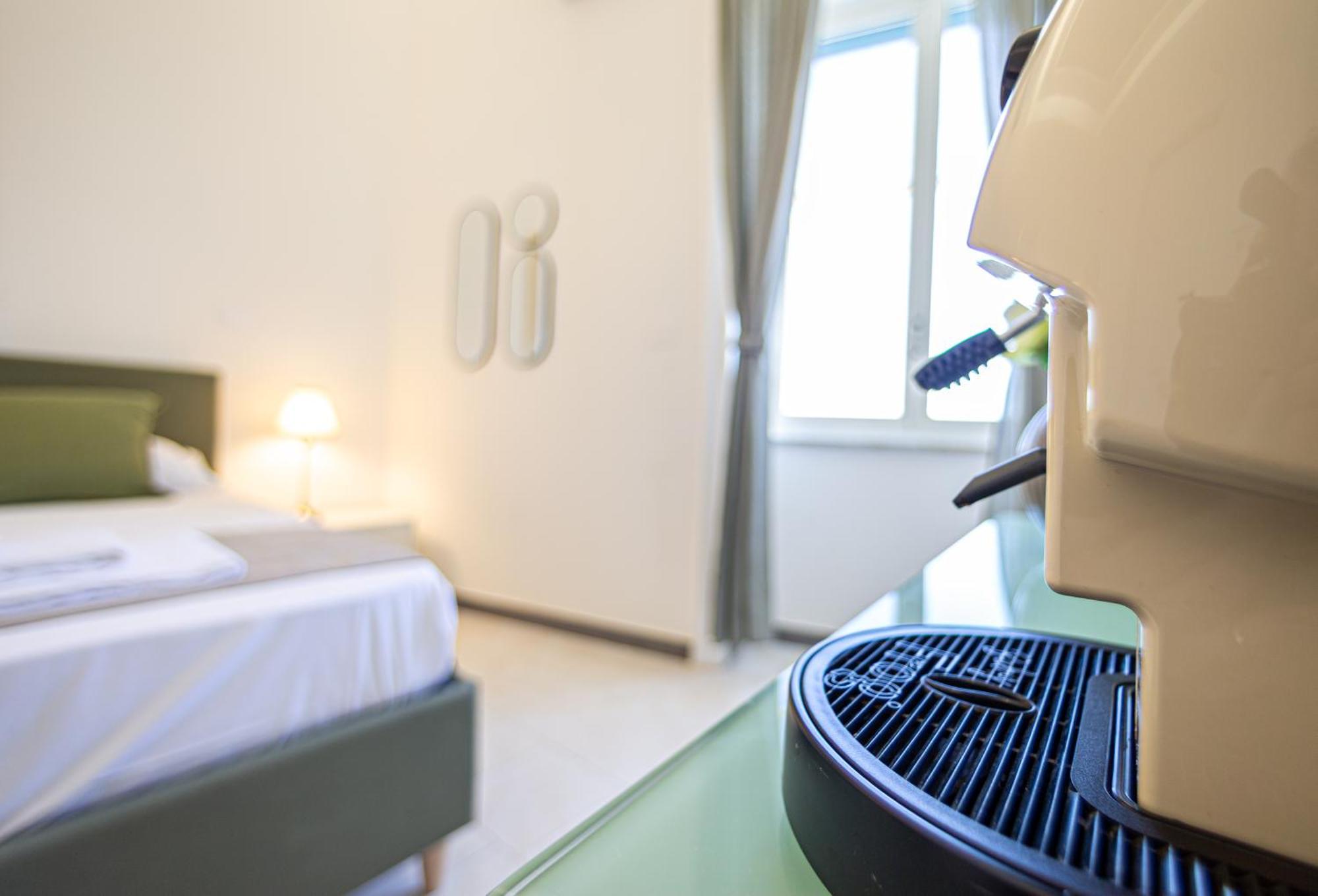 Mh Suites Rooms Apartments Bacoli Esterno foto
