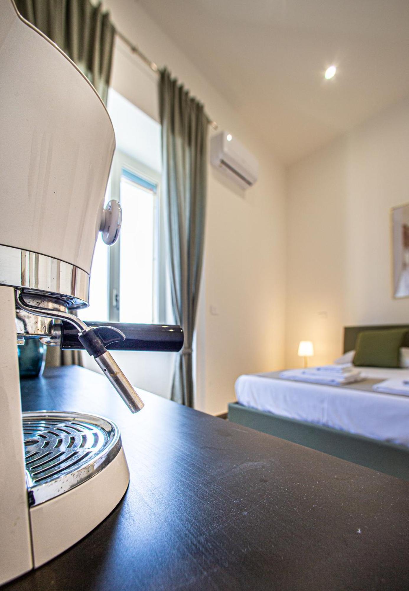 Mh Suites Rooms Apartments Bacoli Esterno foto