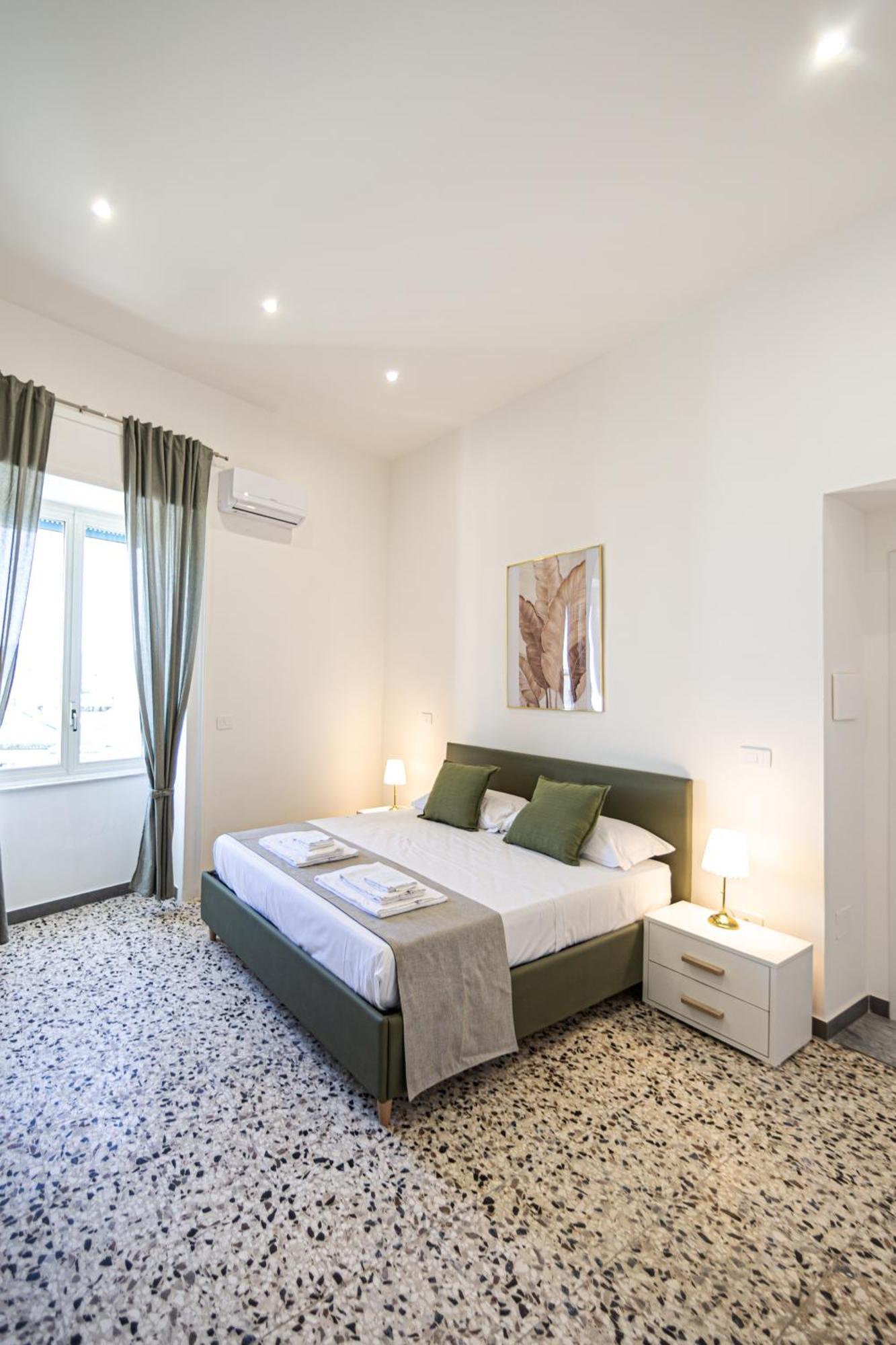 Mh Suites Rooms Apartments Bacoli Esterno foto